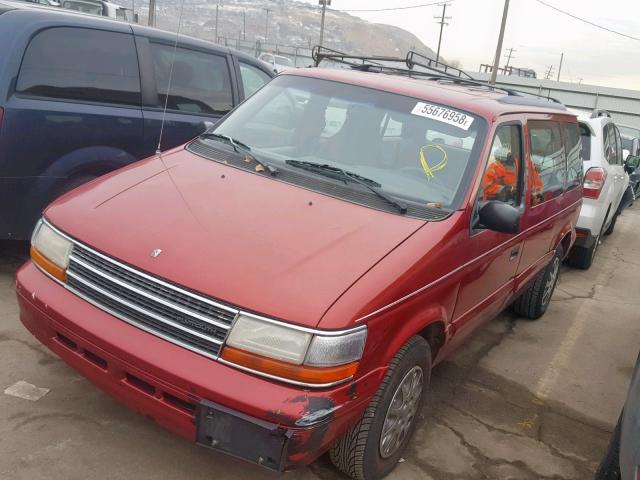 2P4GH4538RR653711 - 1994 PLYMOUTH VOYAGER SE RED photo 2
