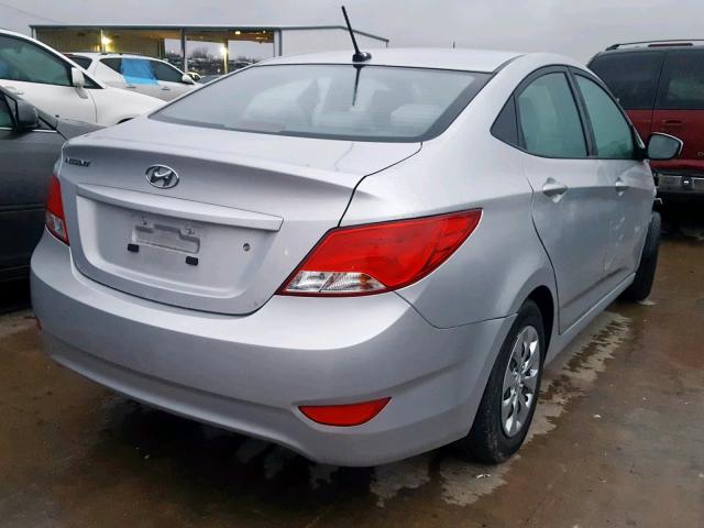 KMHCT4AE2HU273303 - 2017 HYUNDAI ACCENT SE SILVER photo 4