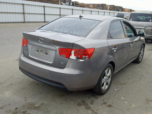 KNAFU4A2XA5295857 - 2010 KIA FORTE EX GRAY photo 4