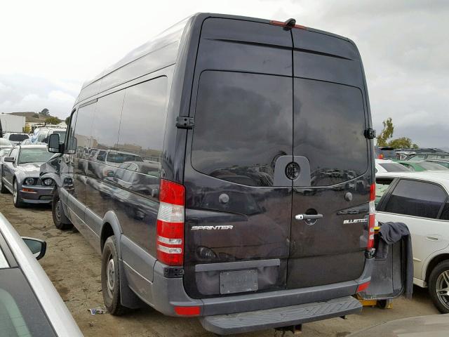 8BRPE8CD3GE130234 - 2016 MERCEDES-BENZ SPRINTER 2 BLACK photo 3