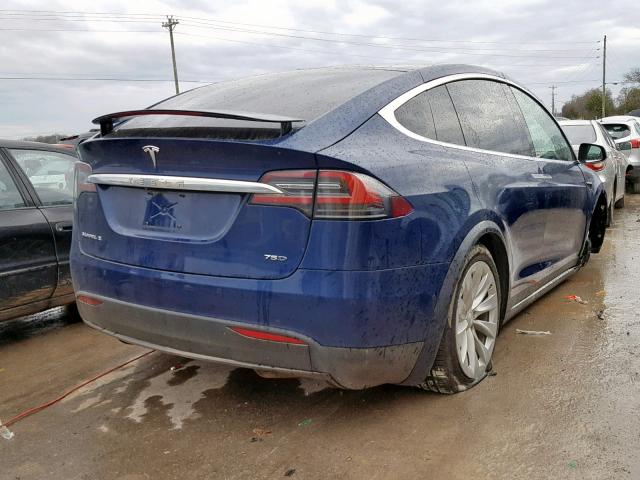 5YJXCBE26HF055920 - 2017 TESLA MODEL X BLUE photo 4