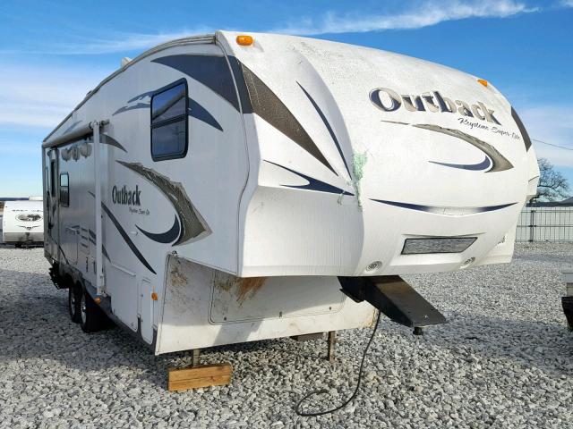 4YDF28529AB451296 - 2010 OUTB TRAVEL TRL Beyaz fotoğraf 1