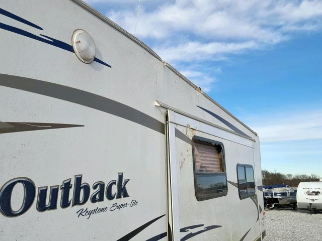 4YDF28529AB451296 - 2010 OUTB TRAVEL TRL Beyaz fotoğraf 9