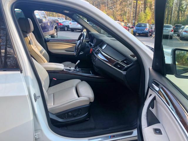 5UXZV8C55BL420173 - 2011 BMW X5 XDRIVE5 WHITE photo 5