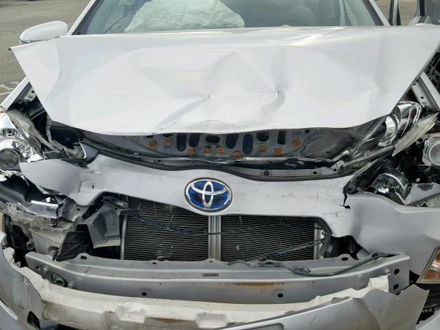 JTDKDTB30E1564870 - 2014 TOYOTA PRIUS C SILVER photo 7