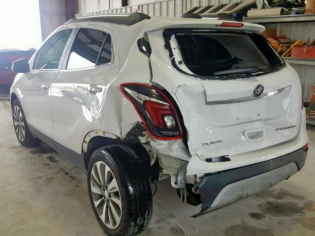 KL4CJASBXJB636214 - 2018 BUICK ENCORE PRE WHITE photo 3