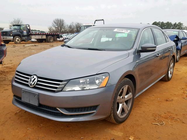 1VWAT7A37EC032508 - 2014 VOLKSWAGEN PASSAT S GRAY photo 2