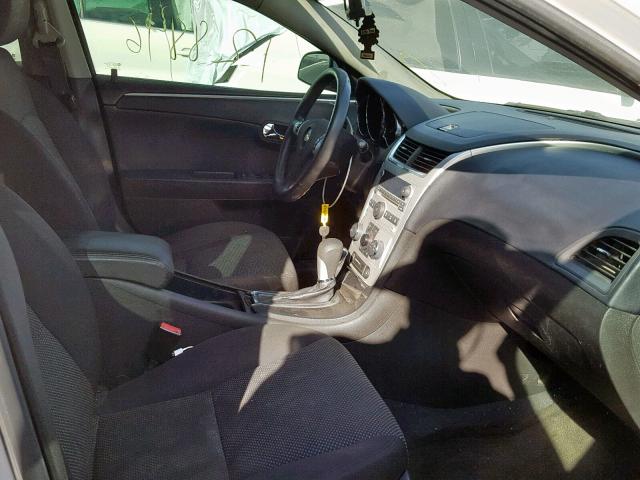 1G1ZC5E02CF286075 - 2012 CHEVROLET MALIBU 1LT WHITE photo 5