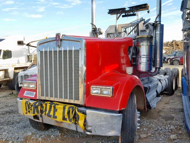 1XKWDB0X26J111809 - 2006 KENWORTH CONSTRUCTI RED photo 2