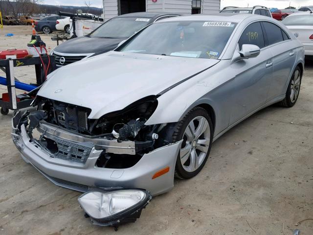 WDDDJ72X59A154721 - 2009 MERCEDES-BENZ CLS 550 SILVER photo 2