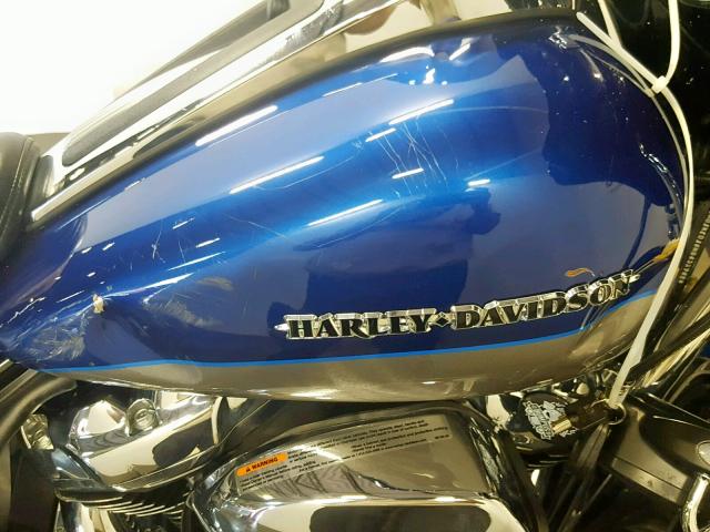 1HD1KED16HB638962 - 2017 HARLEY-DAVIDSON FLHTK ULTR BLUE photo 18