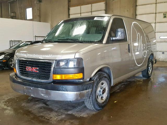 1GTFH15T441132013 - 2004 GMC SAVANA G15 GOLD photo 2