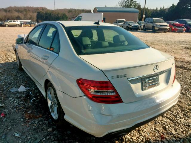 WDDGF4HB7CA639099 - 2012 MERCEDES-BENZ C 250 WHITE photo 3