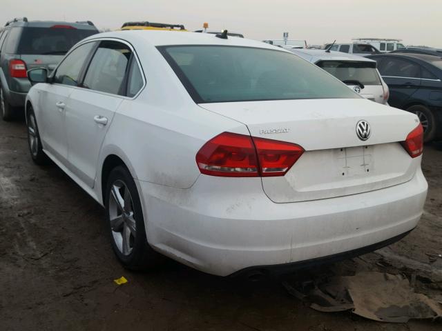 1VWAS7A34EC023753 - 2014 VOLKSWAGEN PASSAT S WHITE photo 3