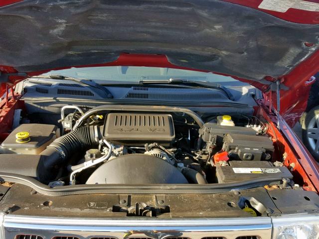 1J8HG58N36C129958 - 2006 JEEP COMMANDER RED photo 7