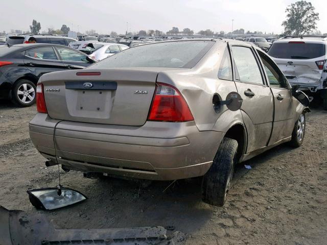 1FAFP34N55W221889 - 2005 FORD FOCUS ZX4 TAN photo 4