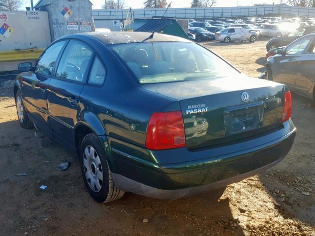 WVWMA23B5YP297955 - 2000 VOLKSWAGEN PASSAT GLS GREEN photo 3