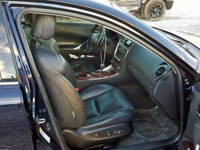 JTHCK262082024101 - 2008 LEXUS IS 250 BLUE photo 5