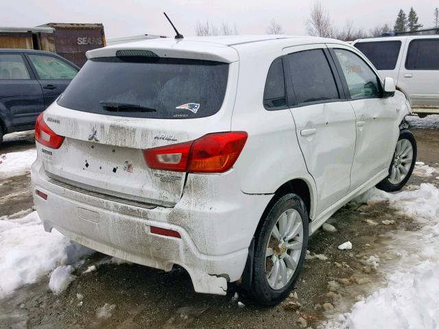 JA4AR4AU5BZ005951 - 2011 MITSUBISHI OUTLANDER WHITE photo 4