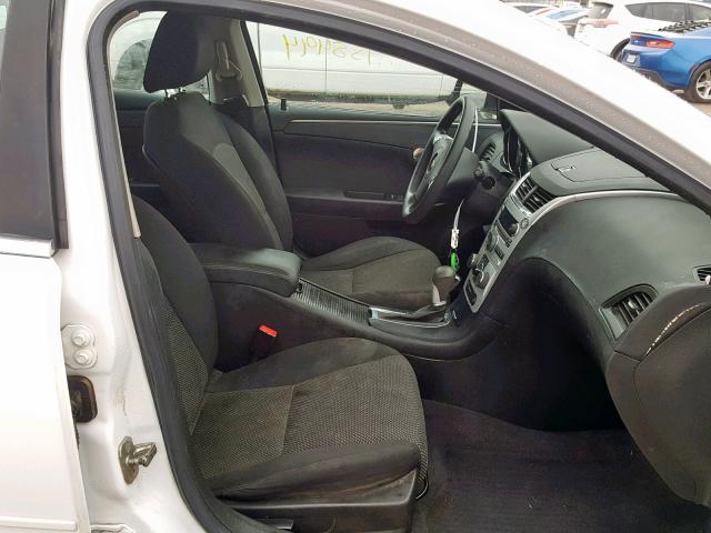 1G1ZC5E0XCF228215 - 2012 CHEVROLET MALIBU 1LT 白色 照片 5