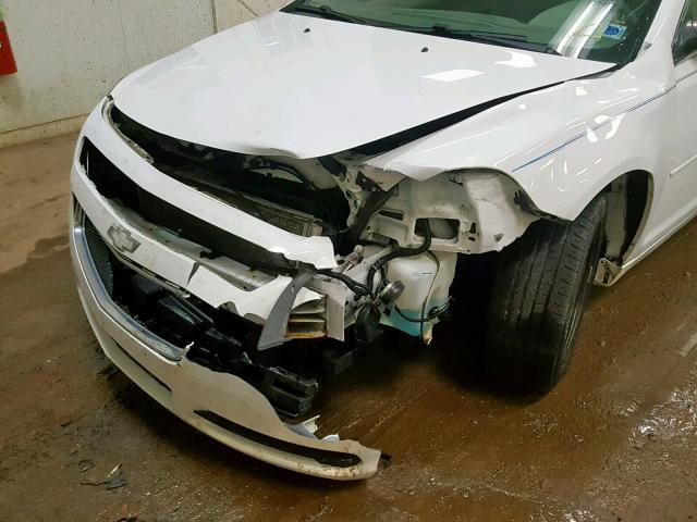 1G1ZB5E00CF120334 - 2012 CHEVROLET MALIBU LS თეთრი ფოტო 9