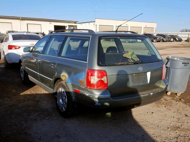 WVWND63B03E135576 - 2003 VOLKSWAGEN PASSAT GL GREEN photo 3