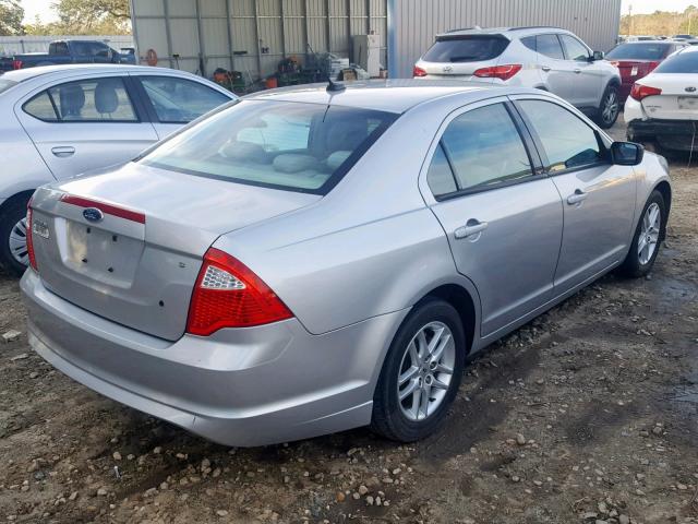 3FAHP0GA7AR373279 - 2010 FORD FUSION S GRAY photo 4