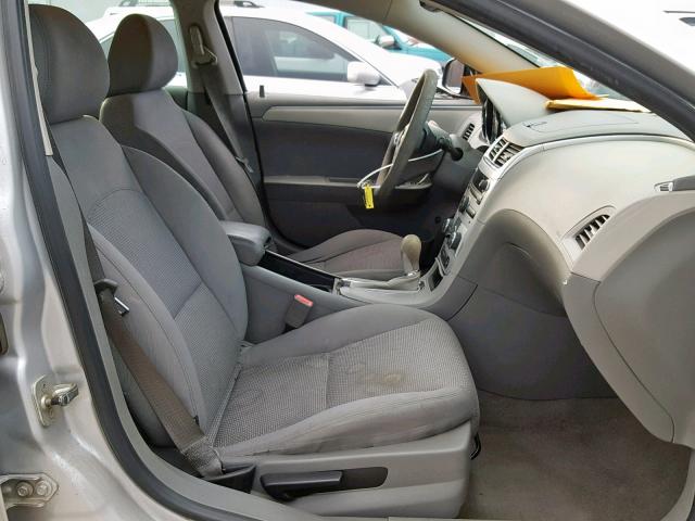 1G1ZC5EB6AF311087 - 2010 CHEVROLET MALIBU 1LT SILVER photo 5