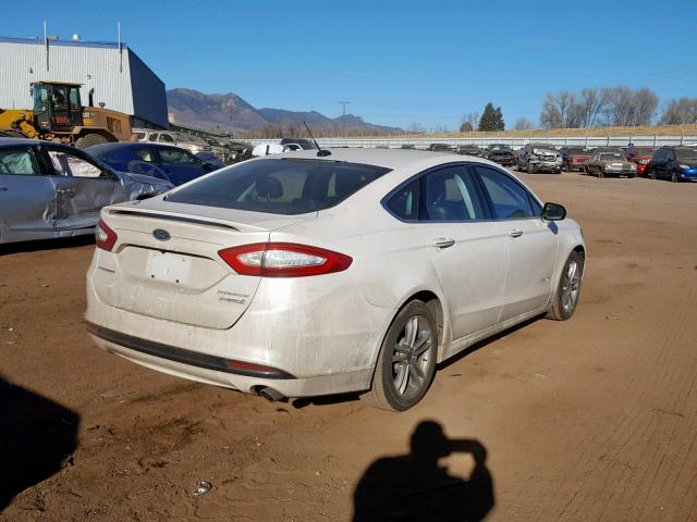 3FA6P0RU3FR148234 - 2015 FORD FUSION TIT WHITE photo 4