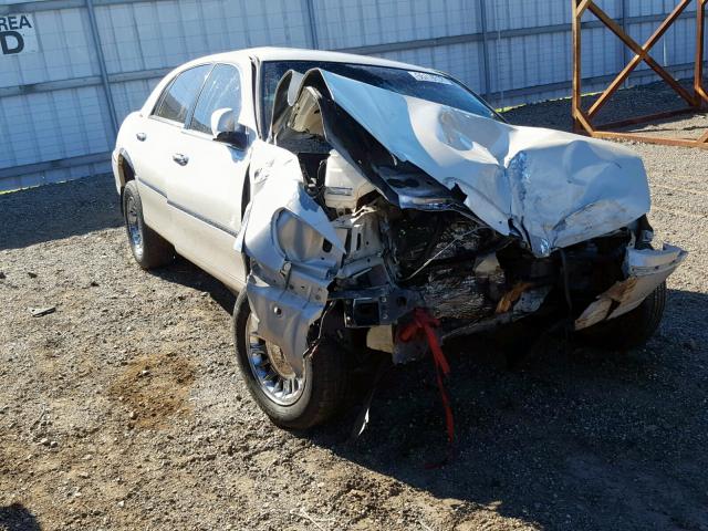 1LNHM83W1YY906866 - 2000 LINCOLN TOWN CAR C WHITE photo 1