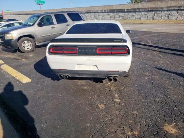 2C3CDZC99GH322839 - 2016 DODGE CHALLENGER WHITE photo 10