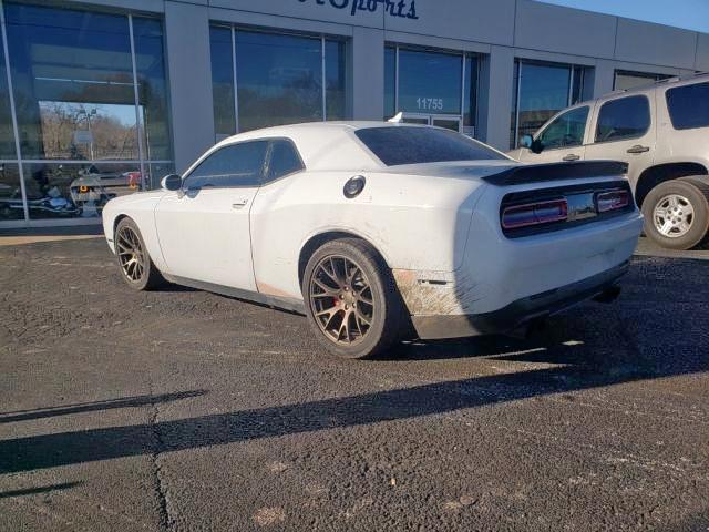 2C3CDZC99GH322839 - 2016 DODGE CHALLENGER WHITE photo 4