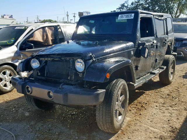 1C4BJWEG8GL103108 - 2016 JEEP WRANGLER U BLACK photo 2