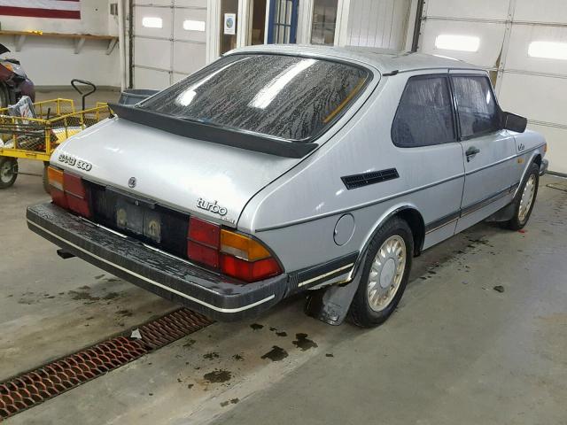 YS3AD35L0G2006157 - 1986 SAAB 900 SILVER photo 4