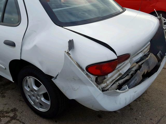 1G1JF524827465497 - 2002 CHEVROLET CAVALIER L WHITE photo 9