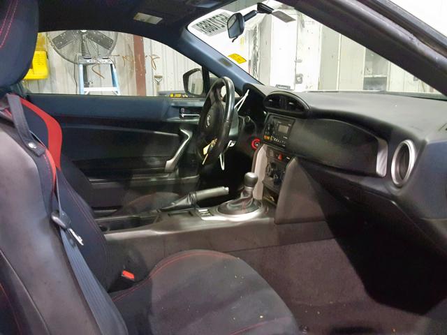 JF1ZNAA14D2722609 - 2013 TOYOTA SCION FR-S WHITE photo 5