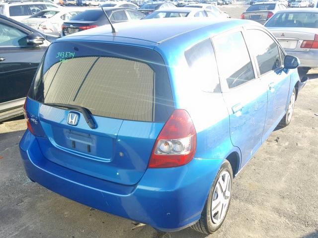 JHMGD38408S032702 - 2008 HONDA FIT BLUE photo 4