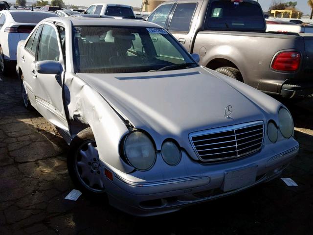 WDBJF65J41B257643 - 2001 MERCEDES-BENZ E 320 SILVER photo 1