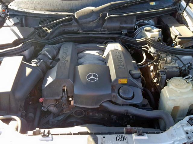 WDBJF65J41B257643 - 2001 MERCEDES-BENZ E 320 SILVER photo 7