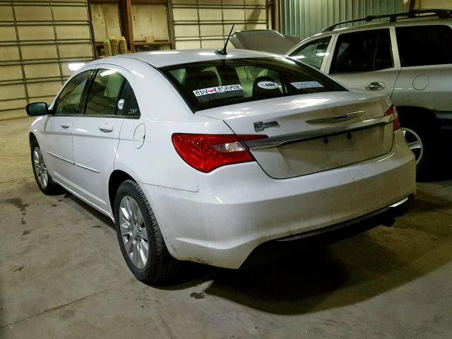 1C3BC4FB3BN550447 - 2011 CHRYSLER 200 LX WHITE photo 3