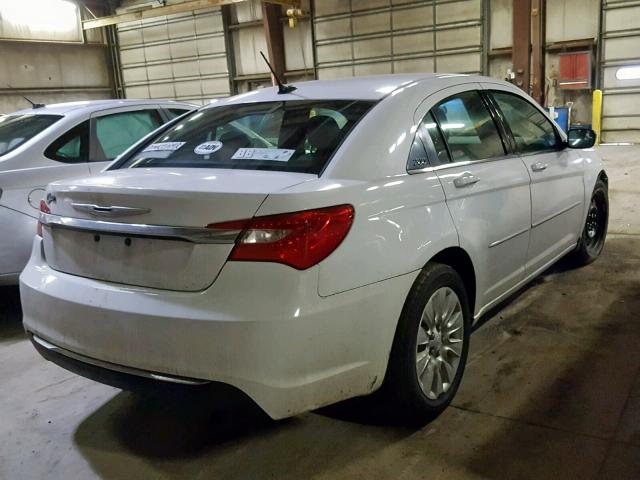 1C3BC4FB3BN550447 - 2011 CHRYSLER 200 LX WHITE photo 4