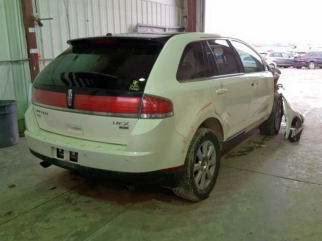 2LMDU88C07BJ03446 - 2007 LINCOLN MKX WHITE photo 4