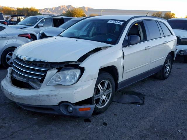 2A8GF68X88R632319 - 2008 CHRYSLER PACIFICA T WHITE photo 2