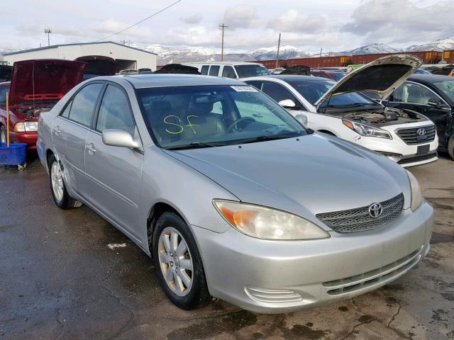 4T1BF30K22U014449 - 2002 TOYOTA CAMRY LE SILVER photo 1