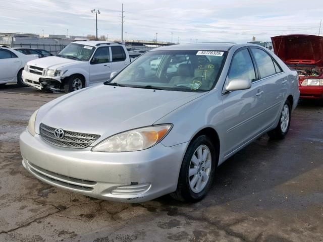 4T1BF30K22U014449 - 2002 TOYOTA CAMRY LE SILVER photo 2