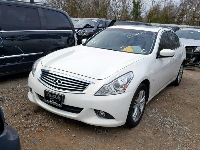 JN1CV6AP6FM503419 - 2015 INFINITI Q40 WHITE photo 2