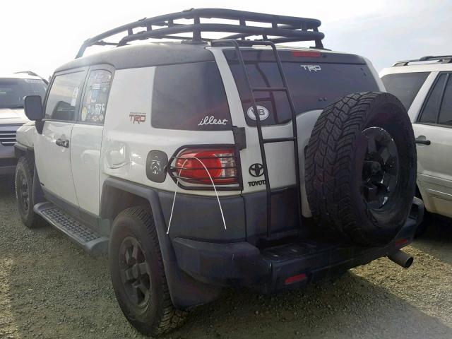 JTEZU4BF7AK008876 - 2010 TOYOTA FJ CRUISER WHITE photo 3