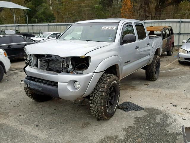 3TMLU42N17M008973 - 2007 TOYOTA TACOMA DOU SILVER photo 2