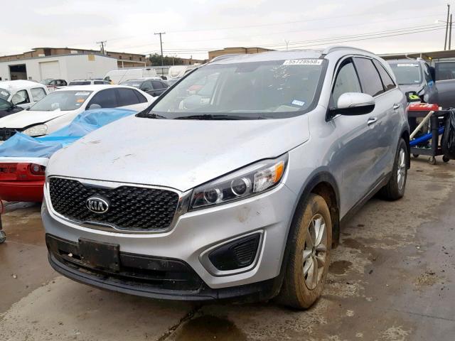 5XYPG4A35GG138244 - 2016 KIA SORENTO LX SILVER photo 2