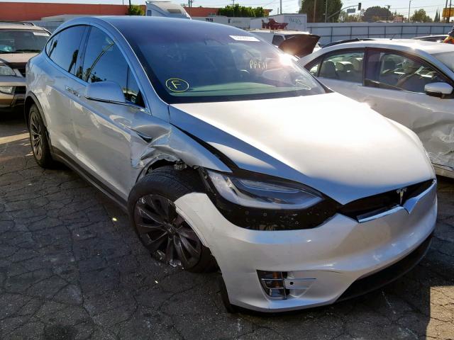 5YJXCDE25HF068332 - 2017 TESLA MODEL X SILVER photo 1